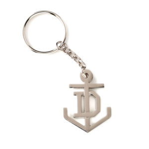 Silver-Cut-out-keyring